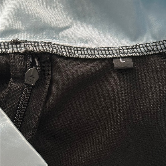 NWOT Elegant Black Dress with Blue Accents 50’s Style size L - Picture 4 of 12